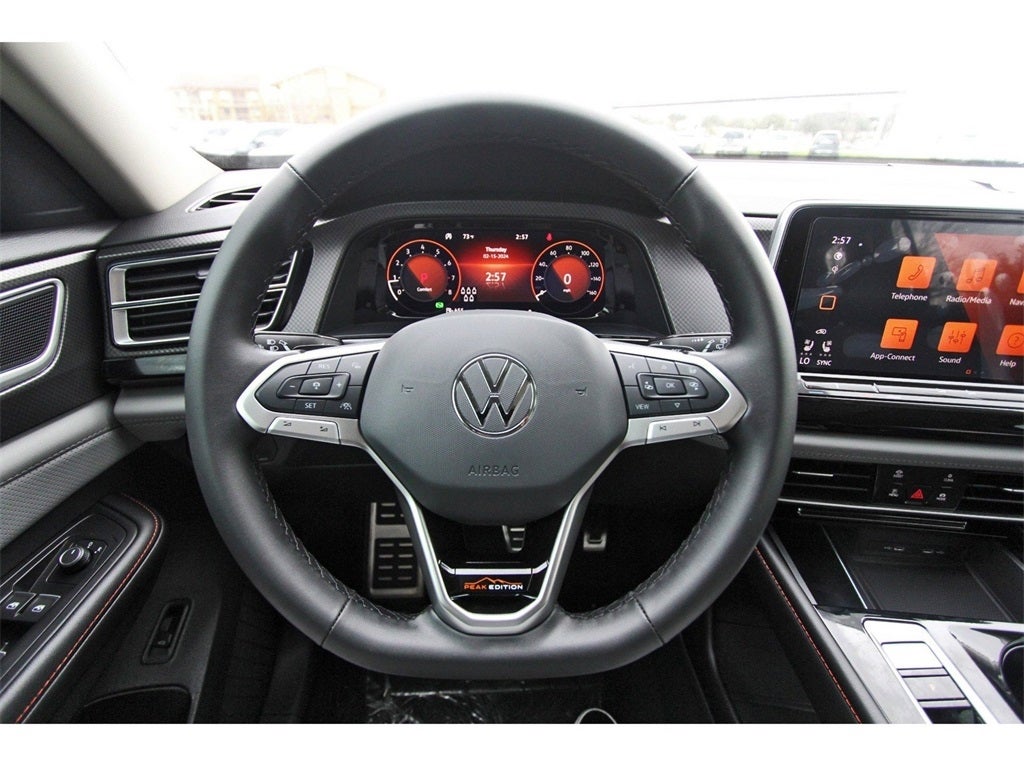 2024 Volkswagen Atlas SE w/Tech Peak Edition